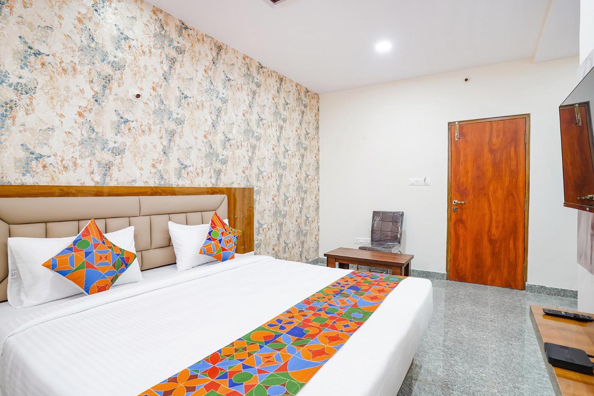 Fabhotel Platinum Palace - Nr Magadi Main Road Бенґалуру Екстер'єр фото