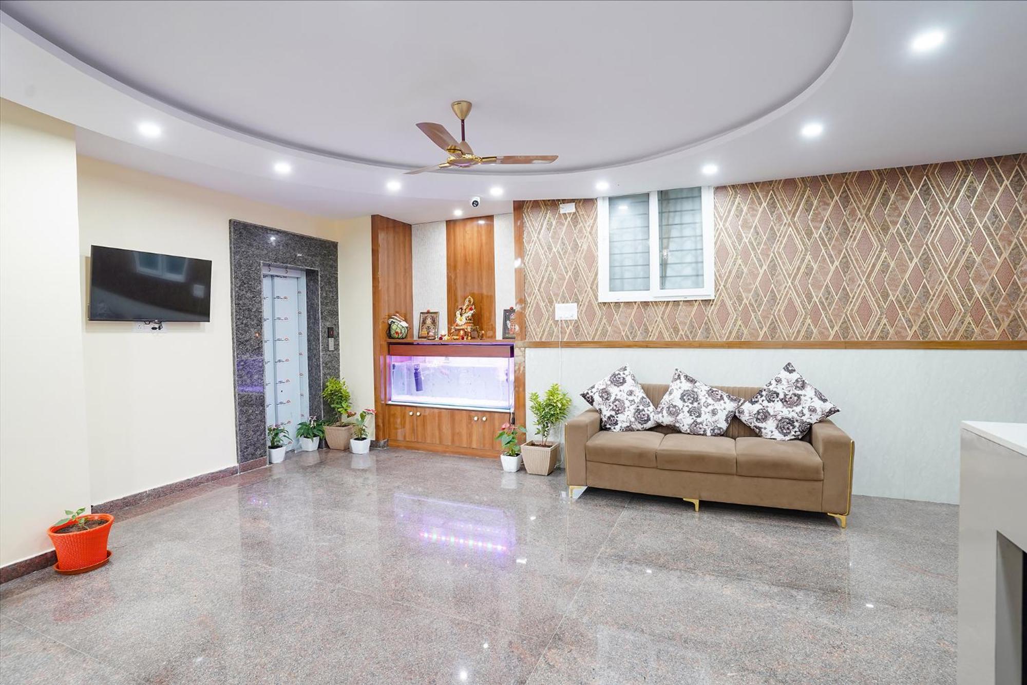 Fabhotel Platinum Palace - Nr Magadi Main Road Бенґалуру Екстер'єр фото